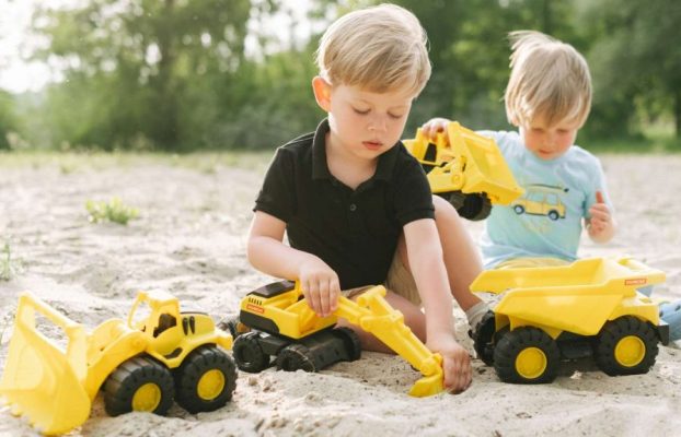 Cómo fomentar el juego cooperativo entre hermanos en casa